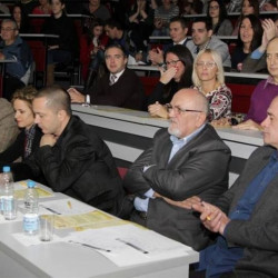 12279185 930483703701412 867772918195860827 n