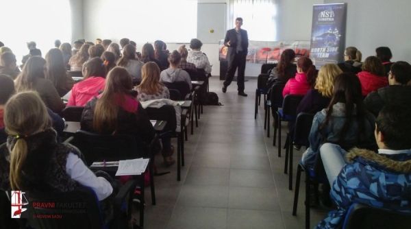 Održana akcija “SMANJI GAS, SVRATI NA FAKS” u okviru projekta promocije bezbednosti u saobraćaju